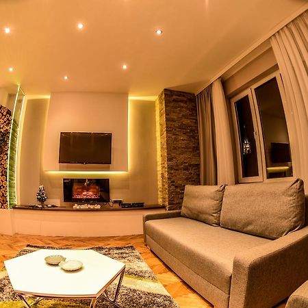 Chimney Modern Apartment Нови Сад Екстериор снимка