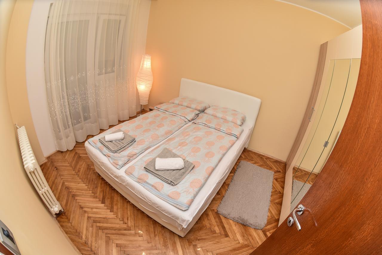 Chimney Modern Apartment Нови Сад Екстериор снимка